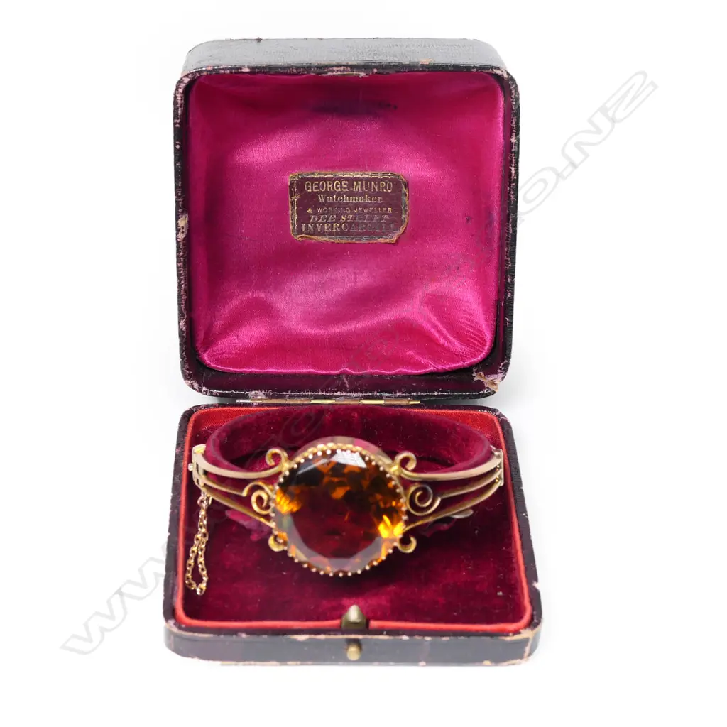 George Munro (Invercargill) 9ct gold snap bangle in box, Image 1++